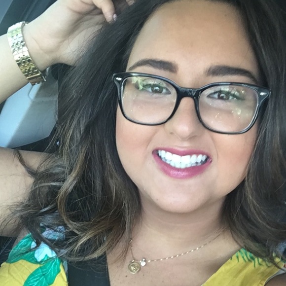 Meet your Posher, Anna - Picture 1 of 1